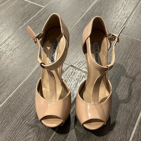 Steve Madden platform heel - Picture 1 of 7